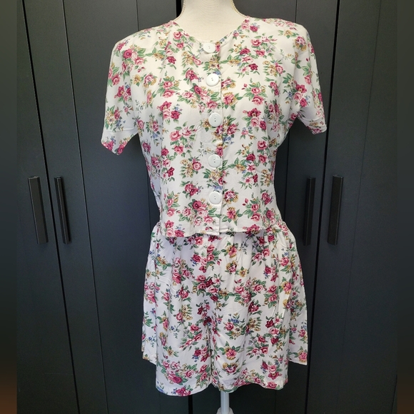 Vintage 1990s Off the Coast two piece coordinated top and shorts set - Picture 7 of 8